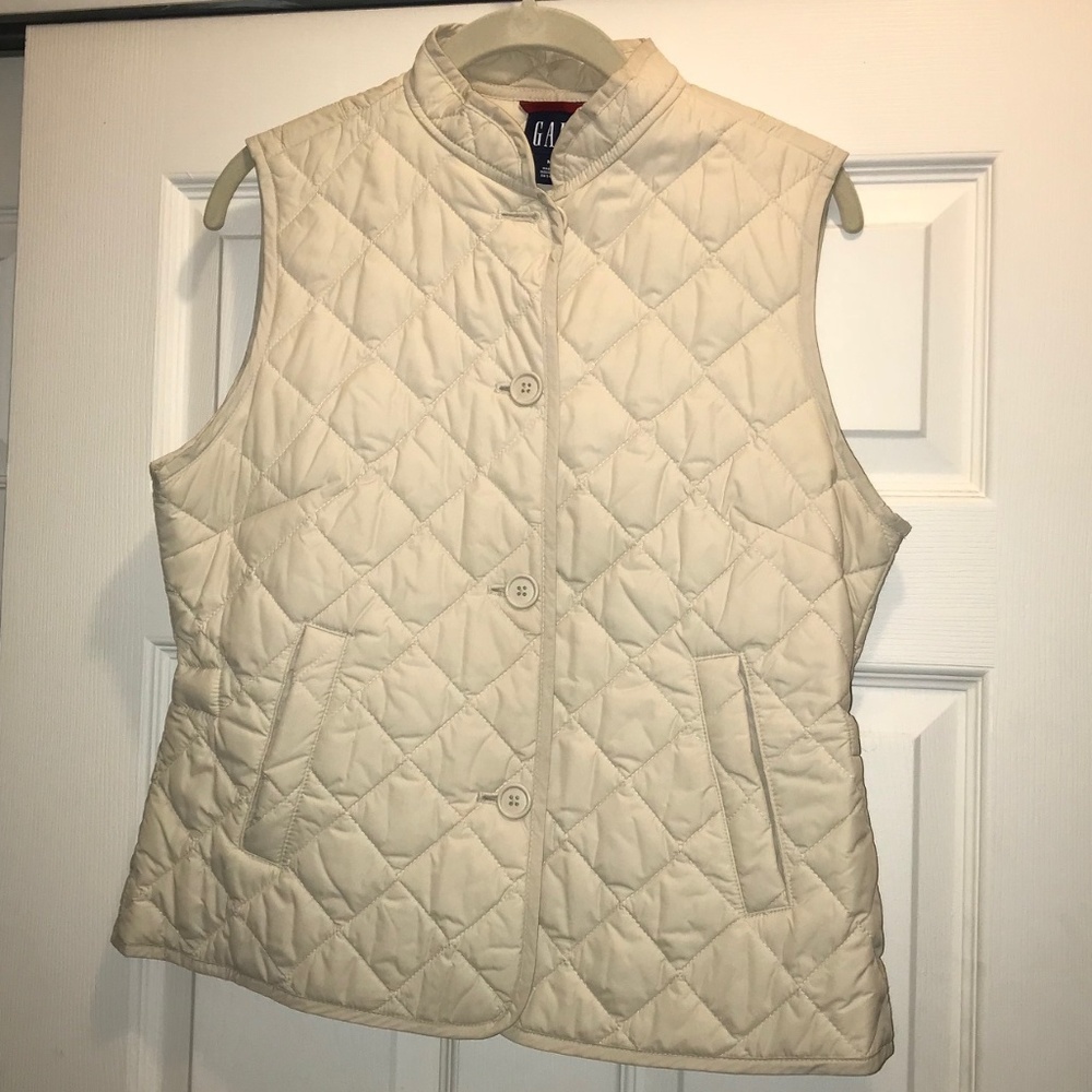 Gap quilted vest